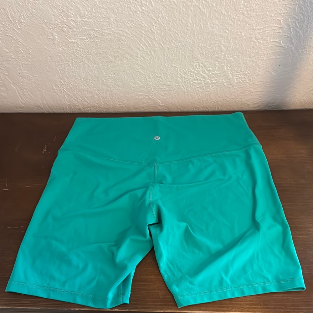 Maldives green Lululemon Align short 8”